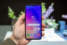 Samsung Galaxy A54 5G review: Flagship looks, mid-range price