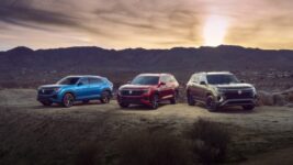 VW’s 2024 Atlas lineup tweaks interior goodies, offers only one engine choice